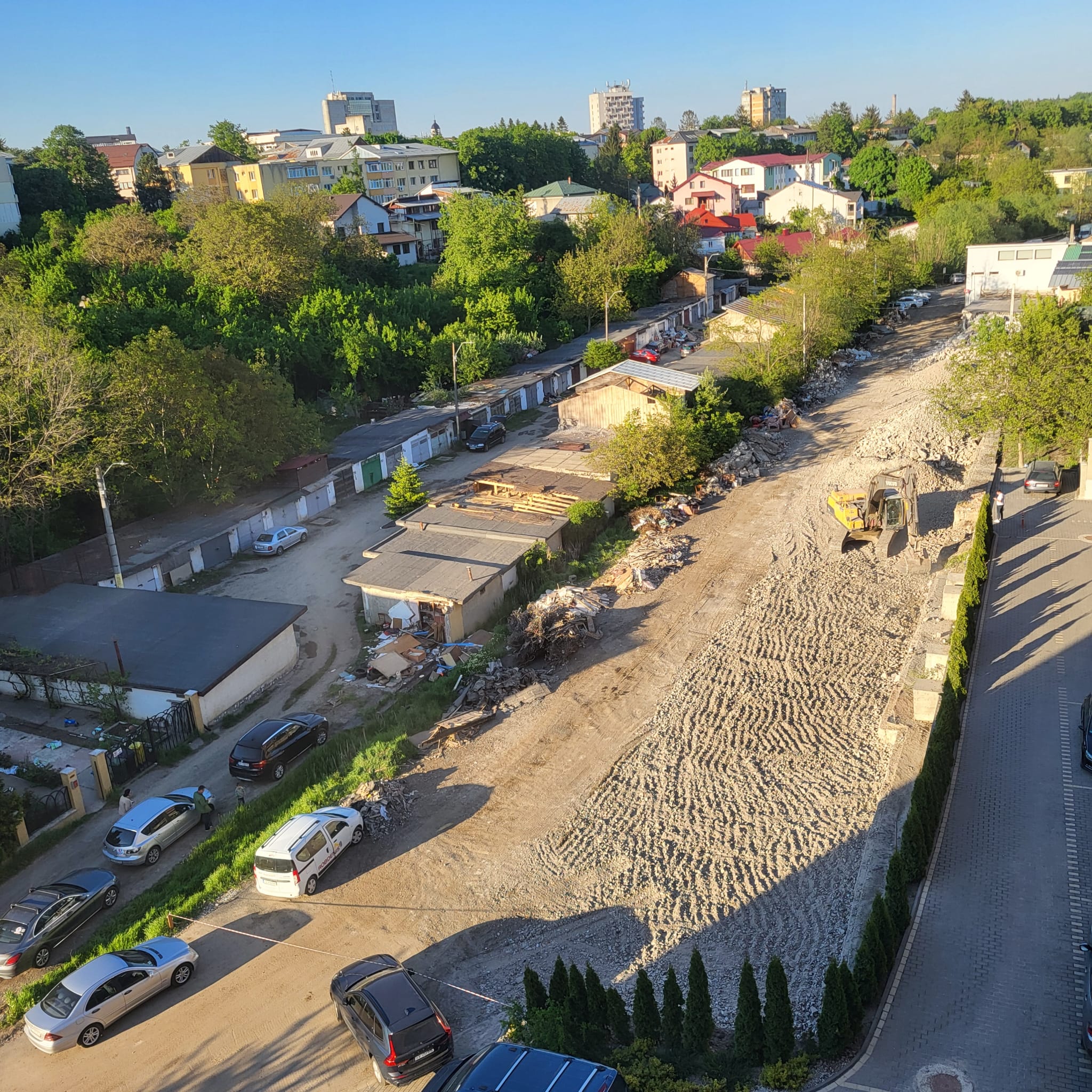 Demolare garaje Suceava